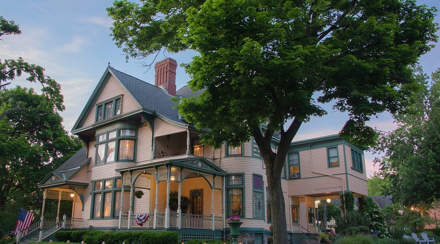 The Oliver Inn